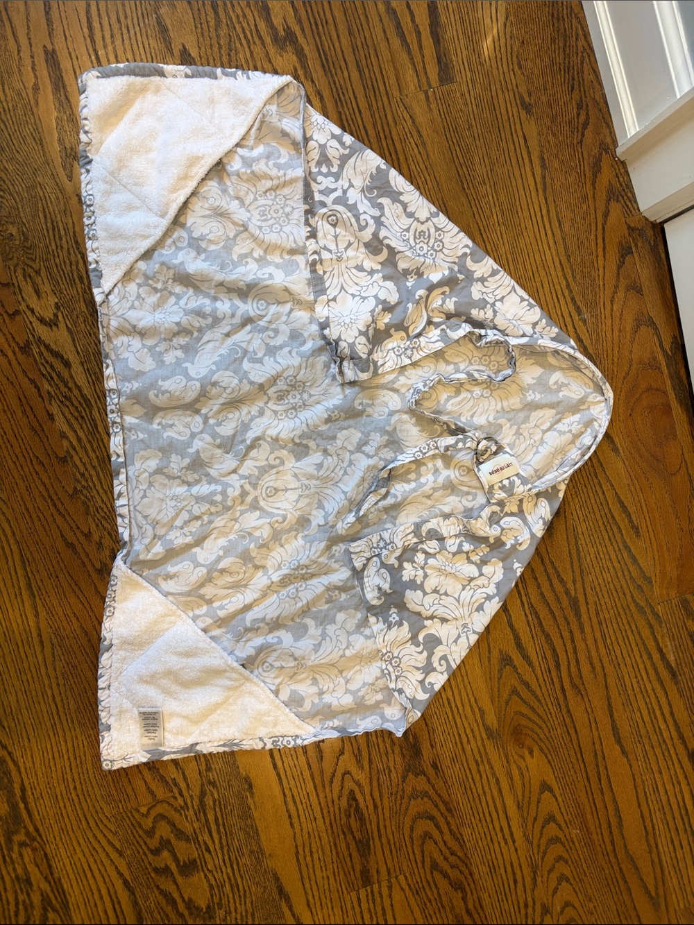 Bebe au Lait Gray and White Hooded nursing cover